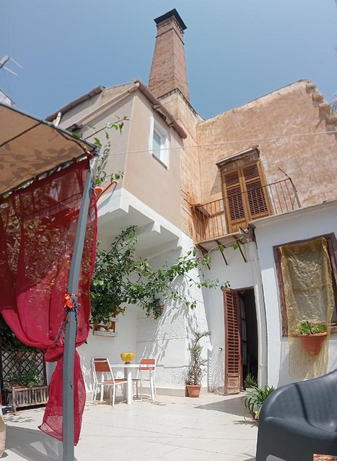 Dietro Il Massimo Palermo Exterior photo